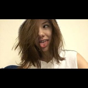 Meet your Posher, Ari